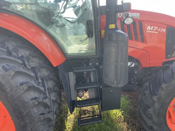 2017 Kubota M7-171 PREMIUM Tractor