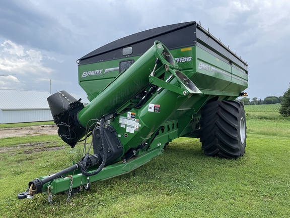 2021 Brent 1196 Grain Cart