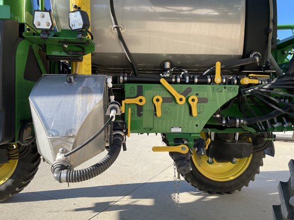 2023 John Deere 410R Sprayer/High Clearance