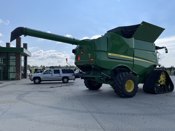 2022 John Deere S790 Combine