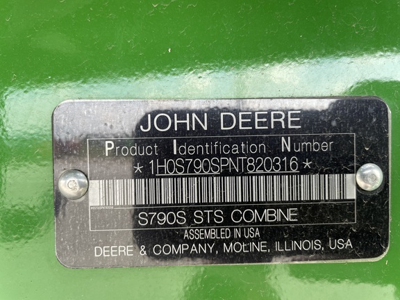 2022 John Deere S790 Combine