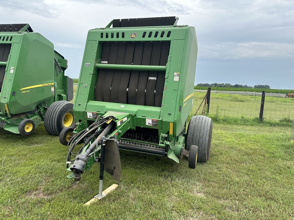 2022 John Deere 560M Baler/Round