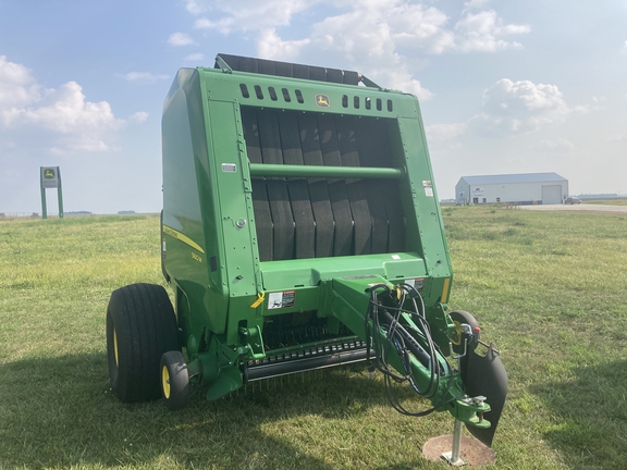 2022 John Deere 560M Baler/Round