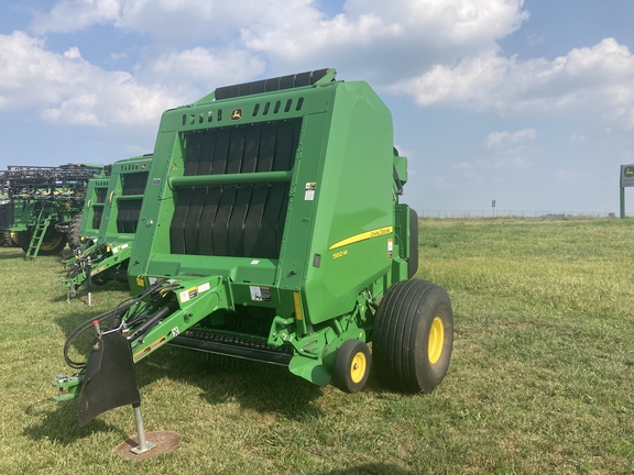 2022 John Deere 560M Baler/Round