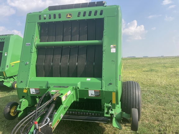 2022 John Deere 560M Baler/Round