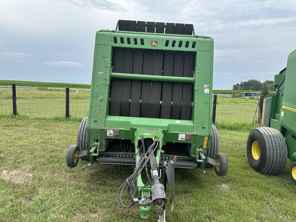 2022 John Deere 560M Baler/Round