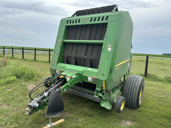 2022 John Deere 560M Baler/Round