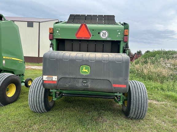 2022 John Deere 560M Baler/Round