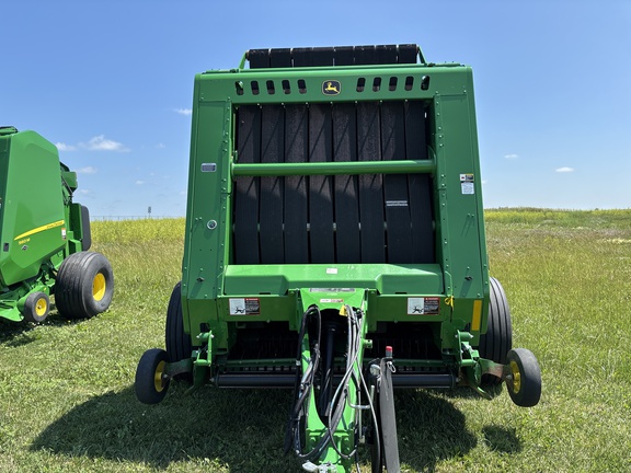 2022 John Deere 560M Baler/Round