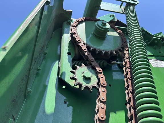 2022 John Deere 560M Baler/Round