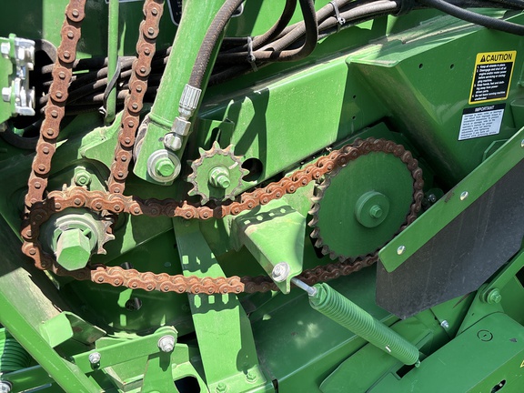 2022 John Deere 560M Baler/Round