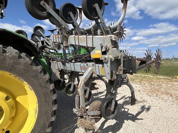 Hiniker 1000 Cultivator RowCrop