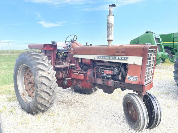 1970 International 756 Tractor