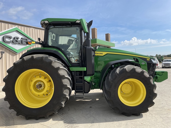 2023 John Deere 8R 310 Tractor