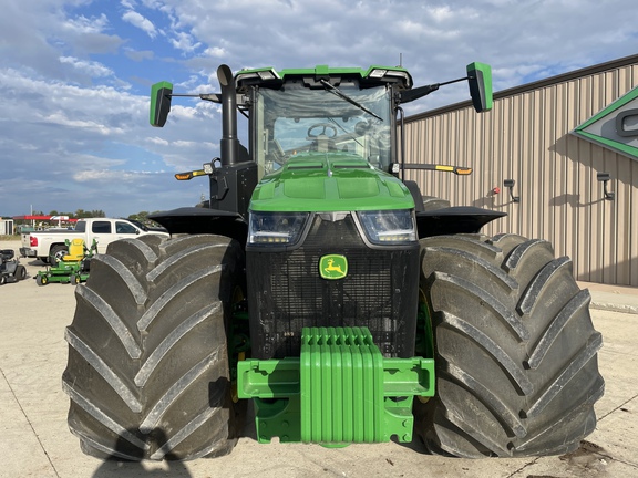 2023 John Deere 8R 340 Tractor