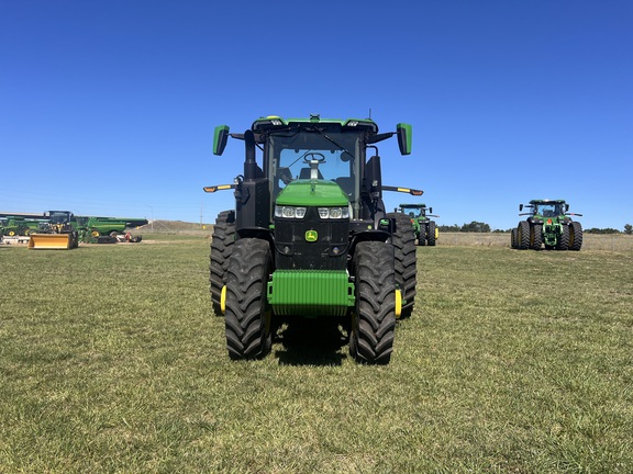 2022 John Deere 7R 350 Tractor