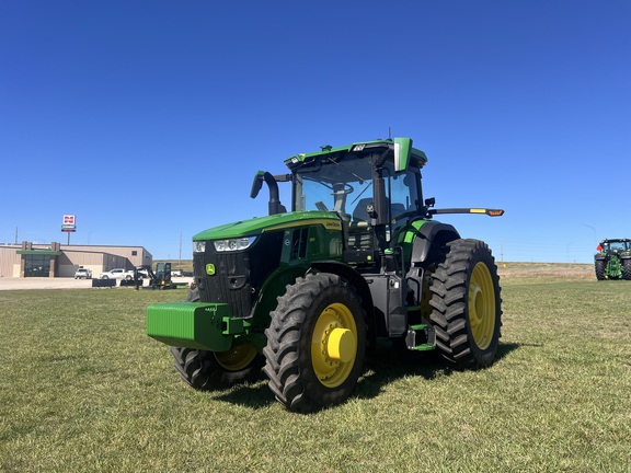 2022 John Deere 7R 350 Tractor