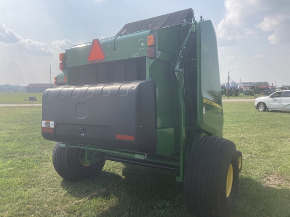 2018 John Deere 560R Baler/Round