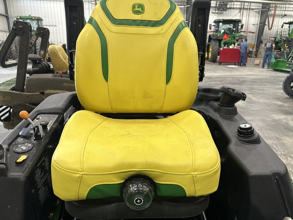 2023 John Deere Z970R Mower/Zero Turn