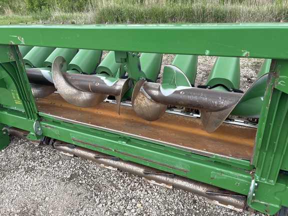 2018 John Deere 718C Header Corn Head