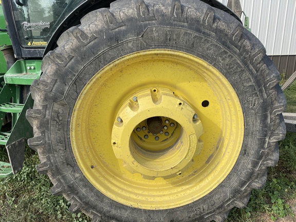 2012 John Deere 8335R Tractor