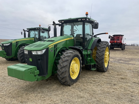 2012 John Deere 8335R Tractor