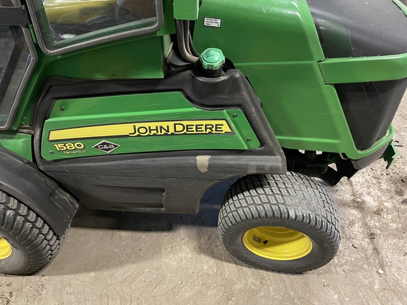 2022 John Deere 1580 Mower/Front Deck