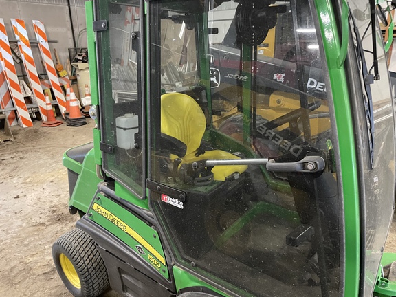 2022 John Deere 1580 Mower/Front Deck