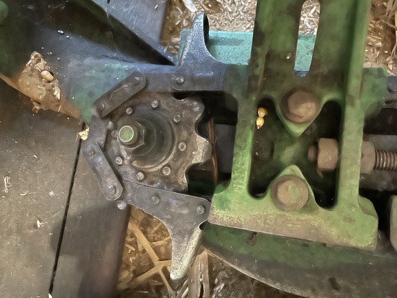 2004 John Deere 693 Header Corn Head