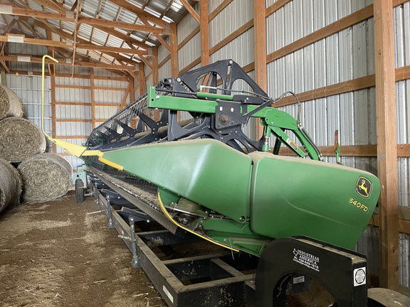 2013 John Deere 640FD Header Combine