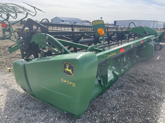 2013 John Deere 640FD Header Combine