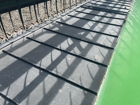 2013 John Deere 640FD Header Combine