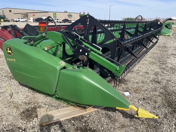 2013 John Deere 640FD Header Combine