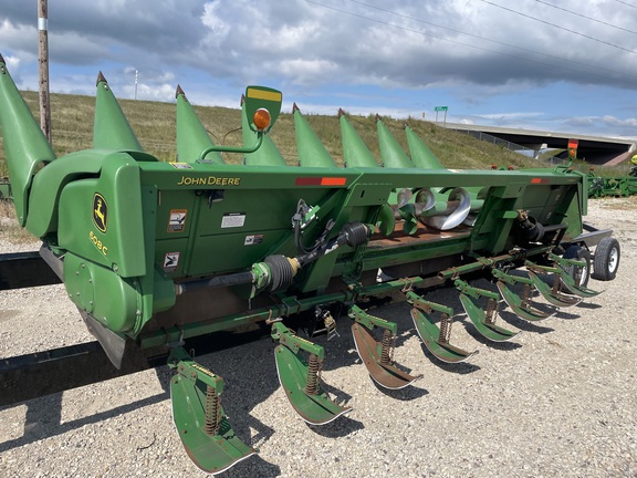 2009 John Deere 608C StalkMaster Header Corn Head