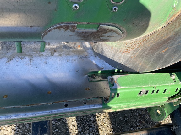 2009 John Deere 630F Header Combine