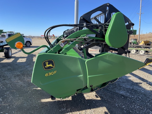 2009 John Deere 630F Header Combine