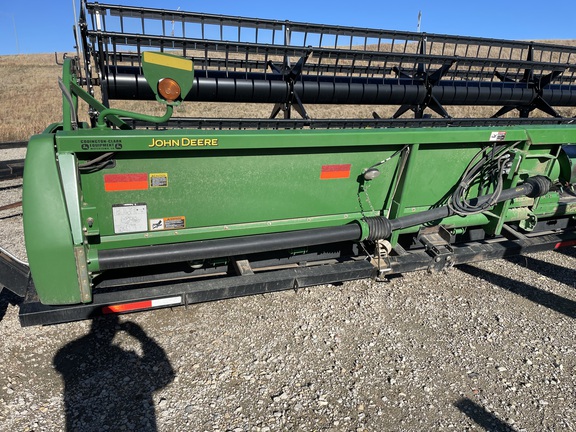 2009 John Deere 630F Header Combine