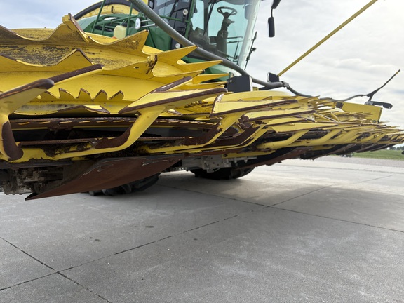 2023 John Deere 772 Header Forage