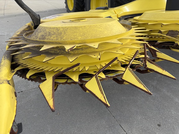 2023 John Deere 772 Header Forage