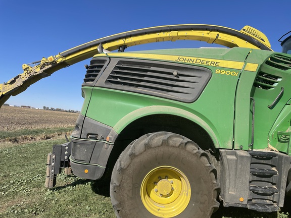 2023 John Deere 9900 Forage Harvester