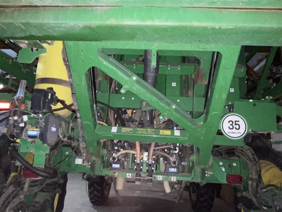 2017 John Deere R4045 Sprayer/High Clearance