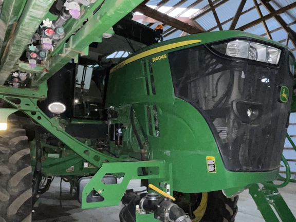 2017 John Deere R4045 Sprayer/High Clearance