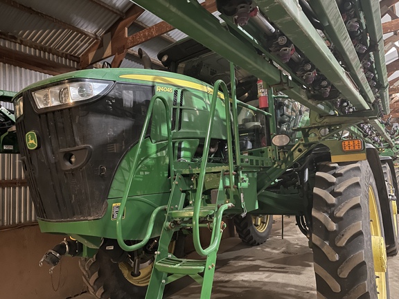 2017 John Deere R4045 Sprayer/High Clearance