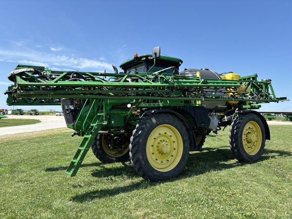 2017 John Deere R4045 Sprayer/High Clearance
