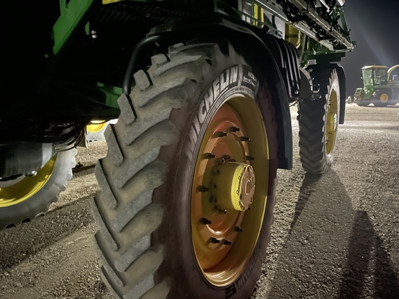 2016 John Deere R4045 Sprayer/High Clearance