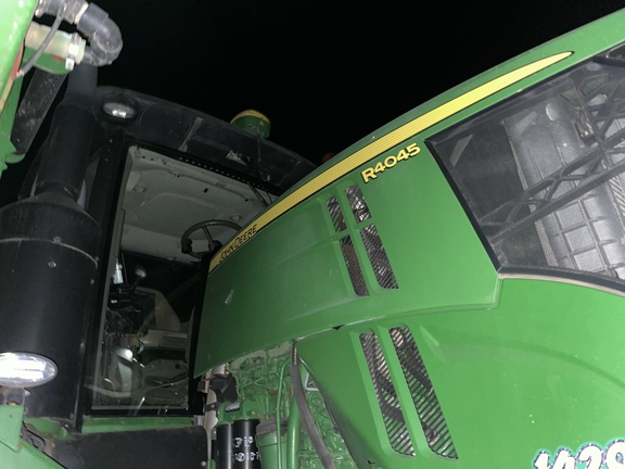 2016 John Deere R4045 Sprayer/High Clearance