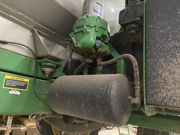 2016 John Deere R4045 Sprayer/High Clearance