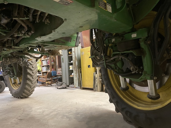 2016 John Deere R4045 Sprayer/High Clearance