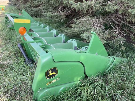 2010 John Deere 608C Header Corn Head