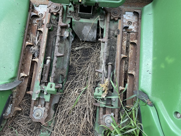 2010 John Deere 608C Header Corn Head